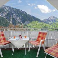 Apartment with Mountain View 2