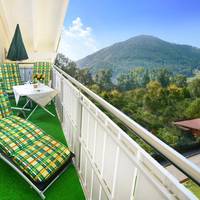 Apartment with Mountain View 3
