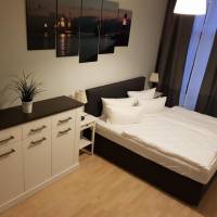 Family Room - 09