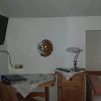 Single Room (2)