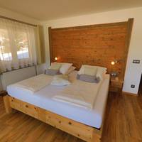 Double Room with Balcony and Mountain View