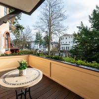 One-Bedroom Apartment VII