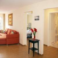 One-Bedroom Apartment 47
