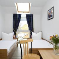 Two-Bedroom Apartment (4-6 Adults)