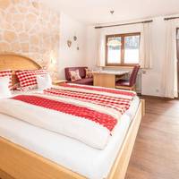 Studio (2 Adults + 2 Children)