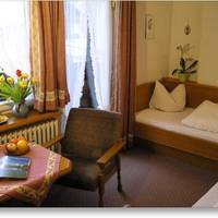 Twin Room with Mountain View Room 3