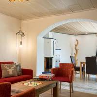 Superior Three-Bedroom Apartment with Terrace (6 Adults)