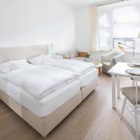 Apartment 7