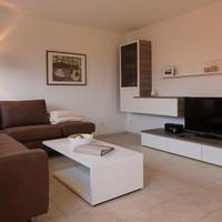 Two-Bedroom Apartment (Jantje)