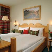 Family Suite (2 Adults + 2 Children)