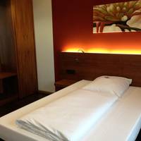 Standard Single Room Frenchbed