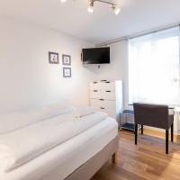 One-Bedroom Apartment - Annex