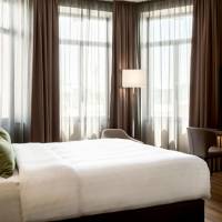 Deluxe King Room with City View