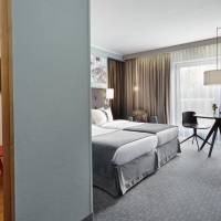 Family Suite (2 Adults + 2 Children)
