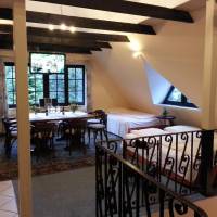 Family Room (1-6 persons)