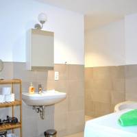 Executive Two-Bedroom Apartment - 124 (Nikolaistr.20)
