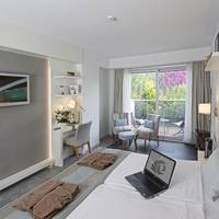Deluxe Double Room with Garden View