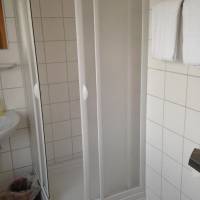 Single Room with Shared Bathroom
