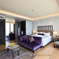 Deluxe King Room with Garden View