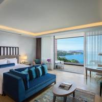 Deluxe King Room with Sea View