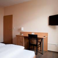 One-Bedroom Apartment (3 Adults)