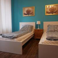 Twin Room with Private External Bathroom