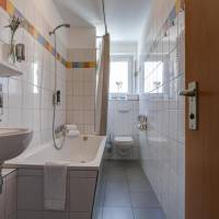 Standard Double Room with Shared Bathroom and Shared Kitchen