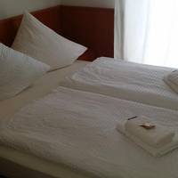 Budget Double Room with shared WC
