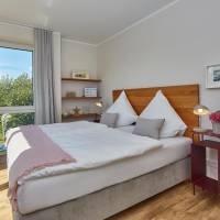 Deluxe Suite with Sea View