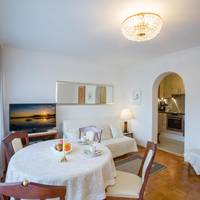 One-Bedroom Apartment with Balcony