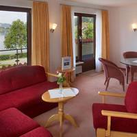 Big Apartment 14 with Terrace and Lake View