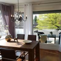 Apartment mit Balkon