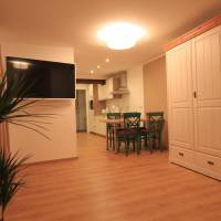Double Room with Balcony 4