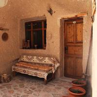 Queen Cave Suite