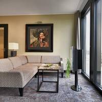 Regency Suite King