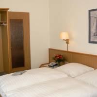 Standard Suite with Courtyard View