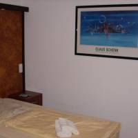 Single Room with Shared Bathroom