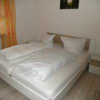 One-Bedroom Apartment with Balcony (4 PAX)