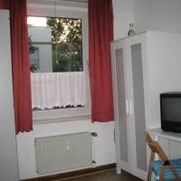 Apartment 1 (1-4 Adults)