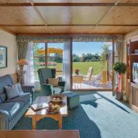 Apartment (2-4 Adults)