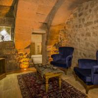 Junior Stone Suite