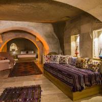 Junior Cave Suite