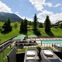 One-Bedroom Apartment with Mountain View (2 Adults)