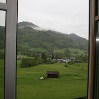 Apartment with Mountain View