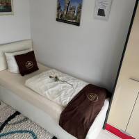 Single Room with Shared Bathroom