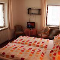 Double Room with Street View