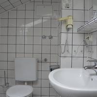 Single Room with Shared Bathroom