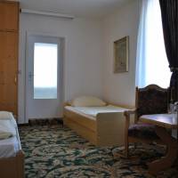 Comfort Triple Room with Shower