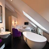 Deluxe Double Room with Bath