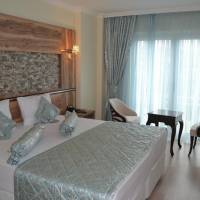 Double or Twin Room with City View